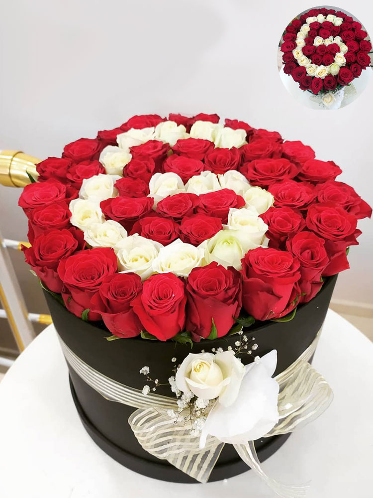 Yuvarlak Kutuda Güllerden Harf